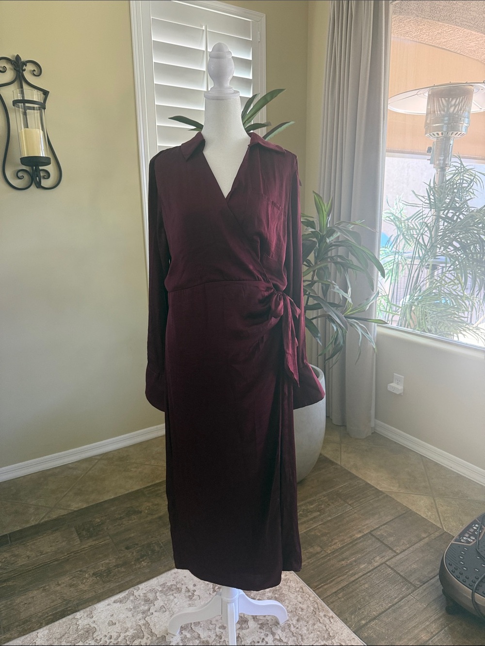 Gibson Latimer Women's Burgundy Wrap Midi Dress - Elegant Side Tie Waist
